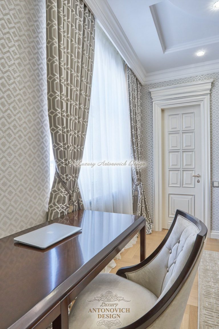 Шторы в спальне сына в классическом стиле, коттедж Астана