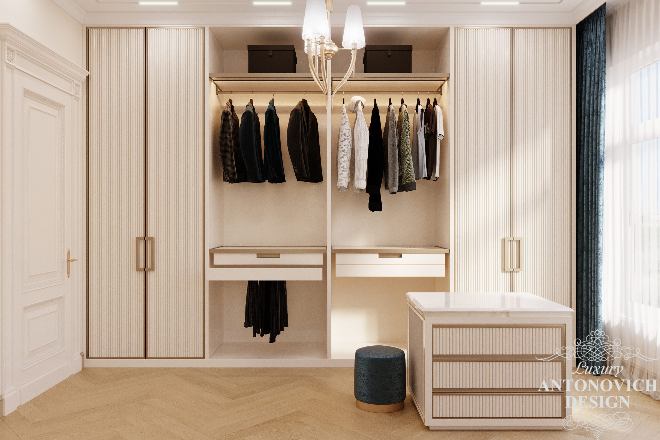 Функциональная гардеробная в светлых-тонах в дизайне мастер-спальни