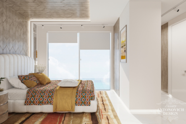 Спальня з панорамним видом в морському стилі з яскравими відтінками. Проект квартири на узбережжі